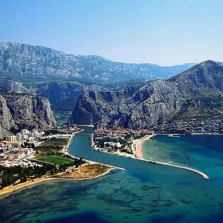 Сasa de vacaciones In Trogir With Sea View Donji Seget